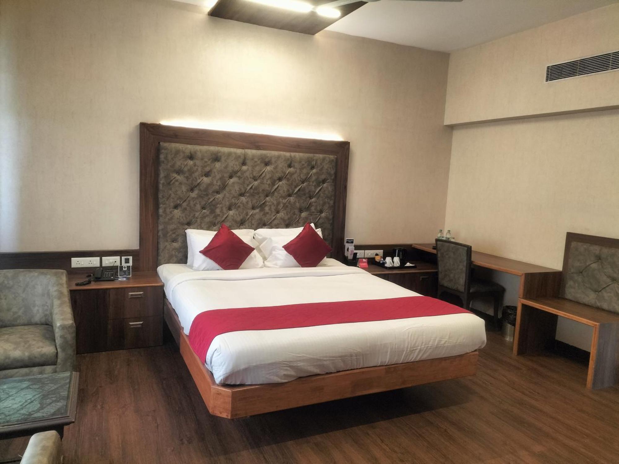 Zip By Spree Hotels Surabi International Vellore Exterior foto