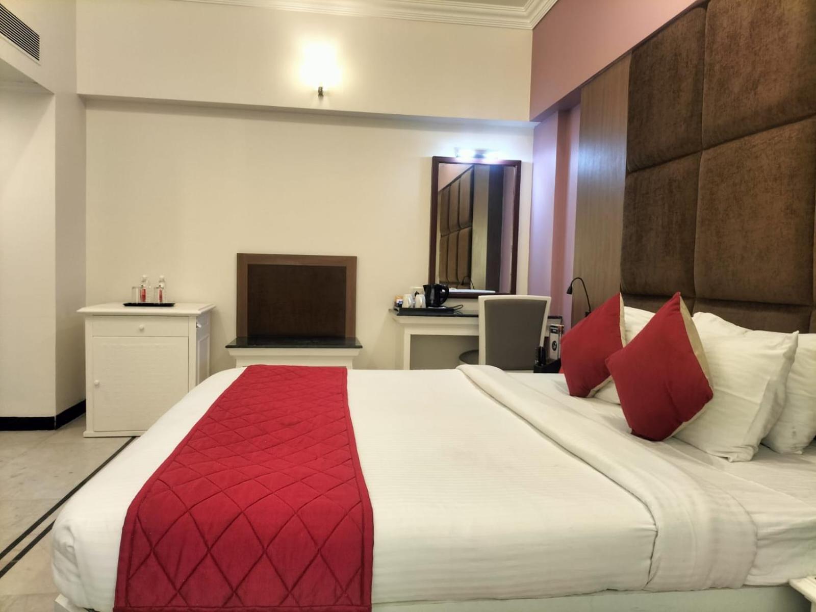 Zip By Spree Hotels Surabi International Vellore Exterior foto